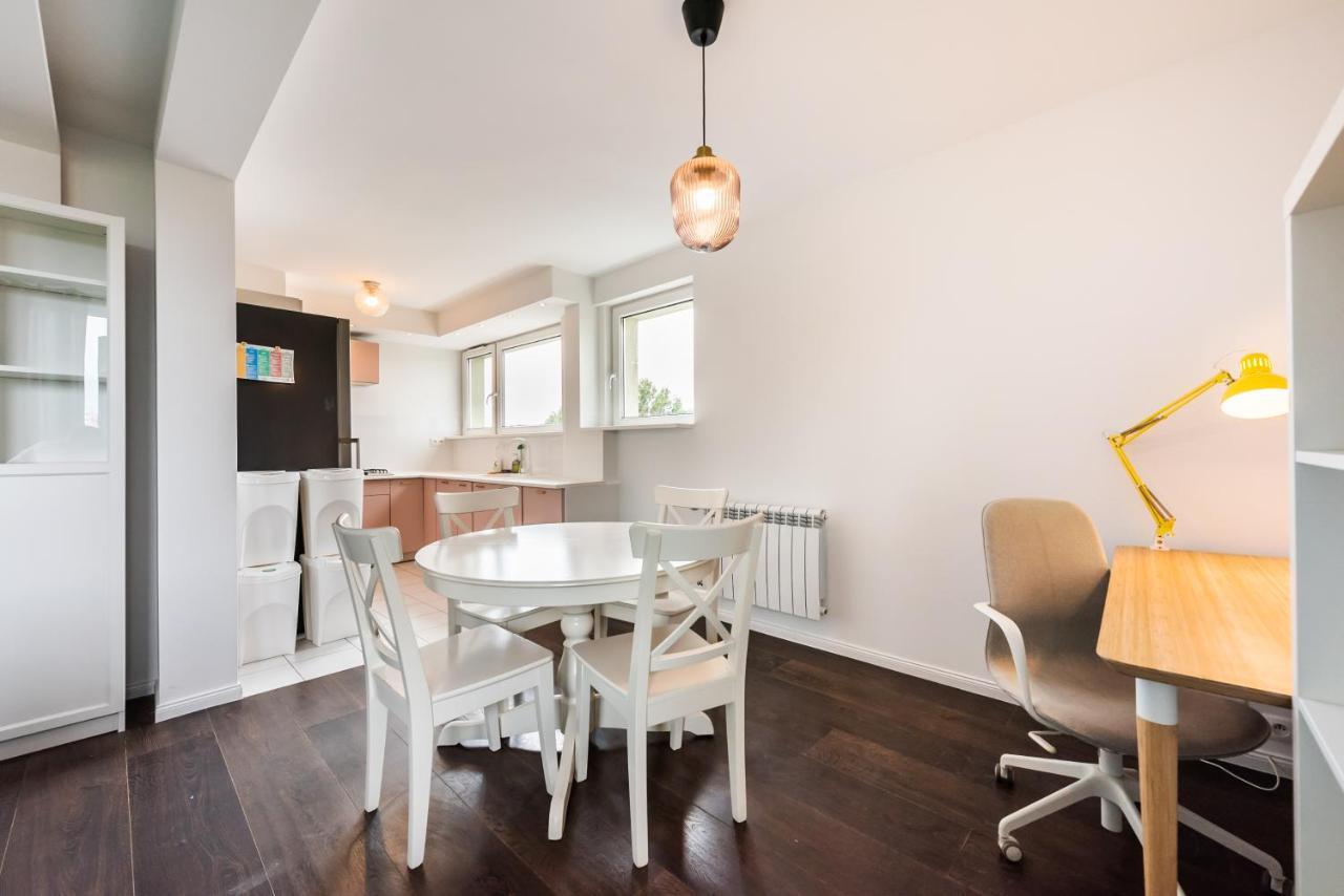 وارسو Saska Kepa Green Apartment المظهر الخارجي الصورة